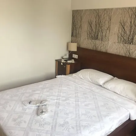 Hotell Apollon 4*