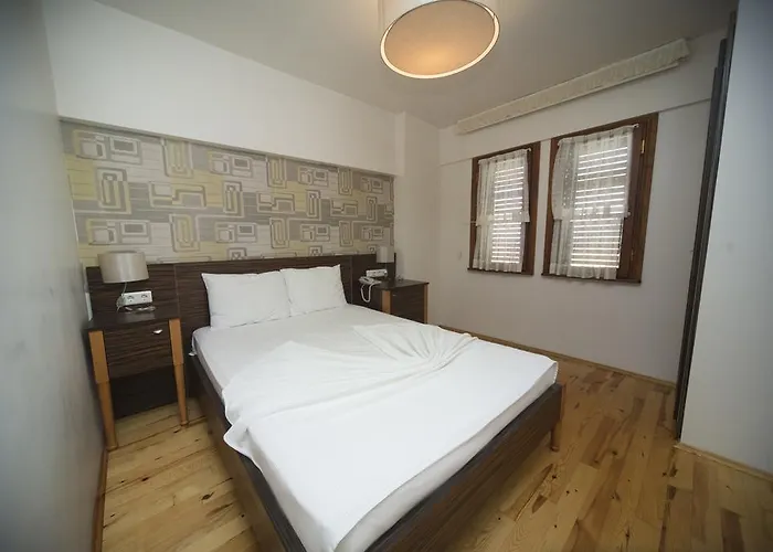 Apollon Szálloda 4*