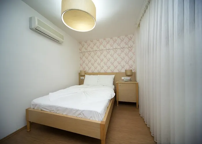 Apollon Szálloda 4*